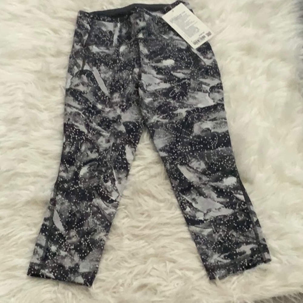 lululemon athletica Black and Gray Patterned Leggings